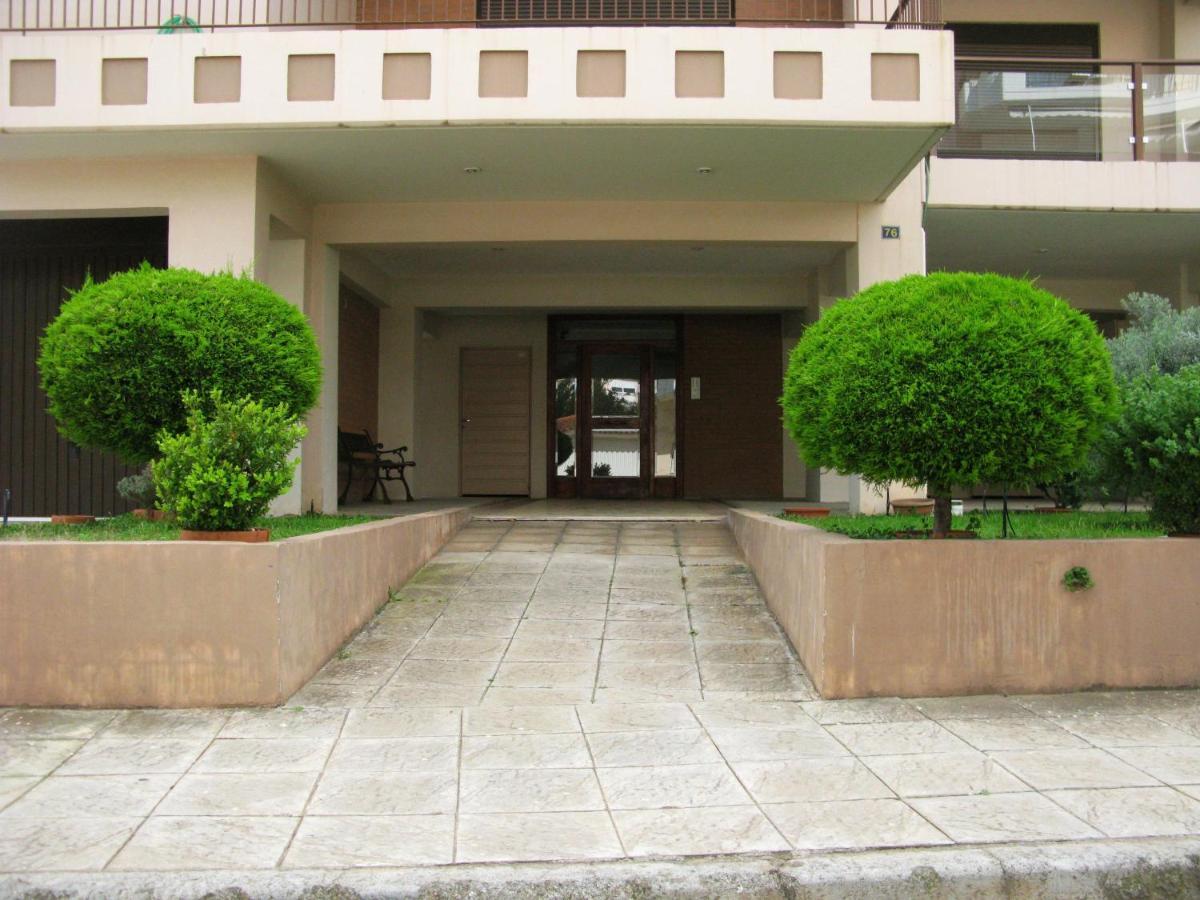 Amalias Studio Apartment Kalamata Exterior photo